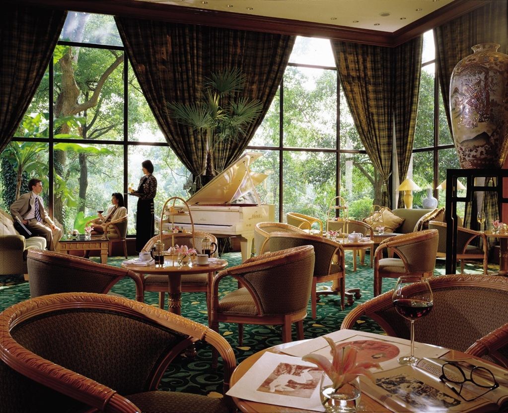 Hotel Shangri-la - The Back Garden Of West